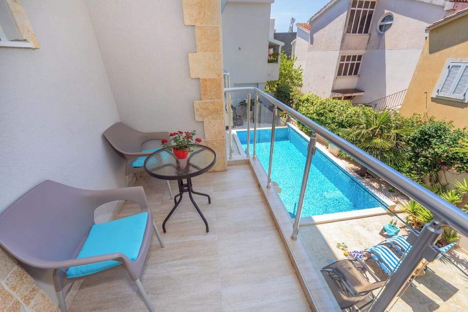Apartments Fortunella Hotel in Budva Municipality