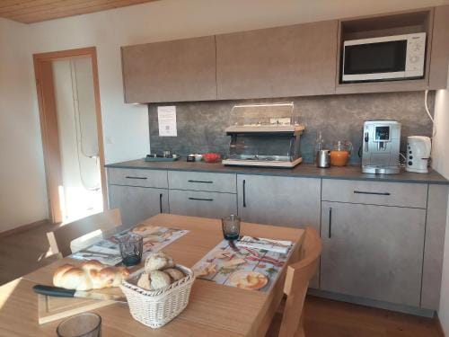 B&B La Ferme De Pouillerel Hotel in Neuchâtel, Switzerland