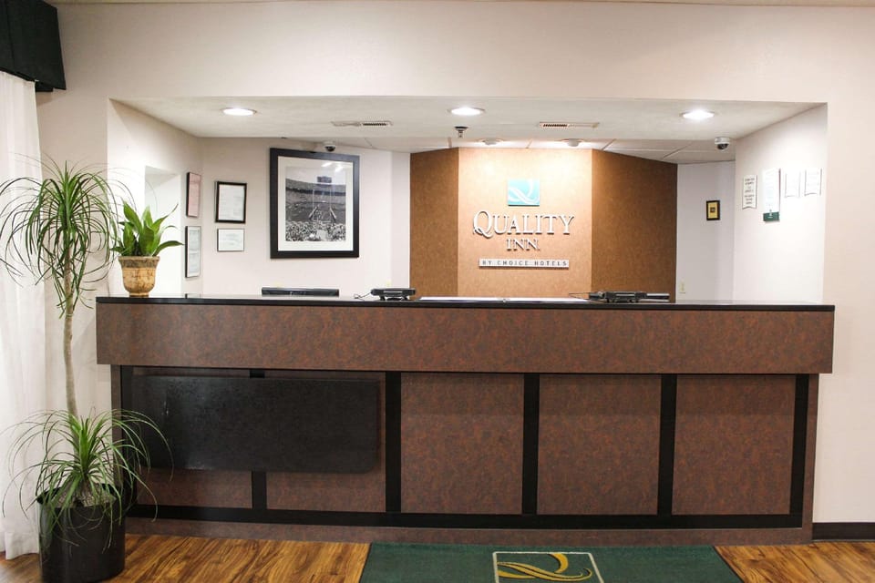 Quality Inn Clinton-Knoxville North Hotel in Tennessee