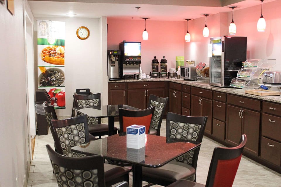 Quality Inn Clinton-Knoxville North Hotel in Tennessee