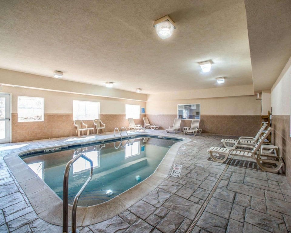 Comfort Suites Columbia - University Area Hotel in Columbia