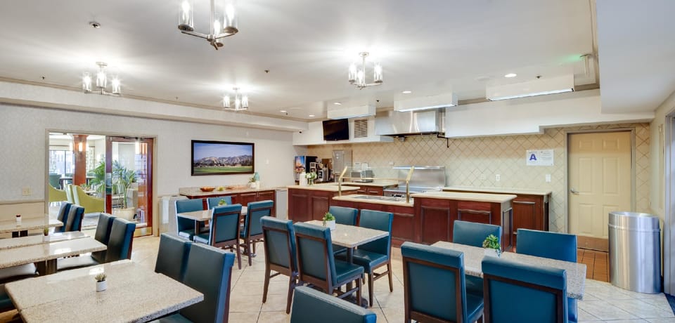 Ayres Hotel Corona – Riverside Hotel in Corona