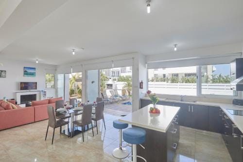 Pearl Villas Hotel in Paralimni