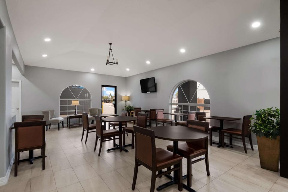 Windwater Inn and Suites Inn in Corpus Christi