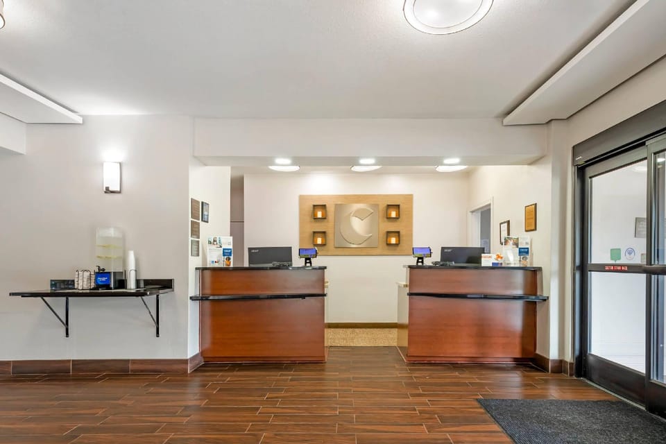 Comfort Inn & Suites Covington - Mandeville Hotel in Mississippi