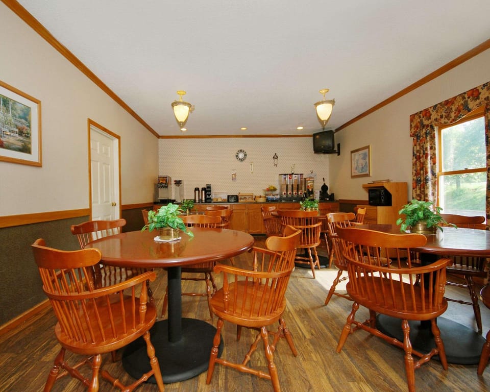 Quality Inn & Suites Hotel in Dublin