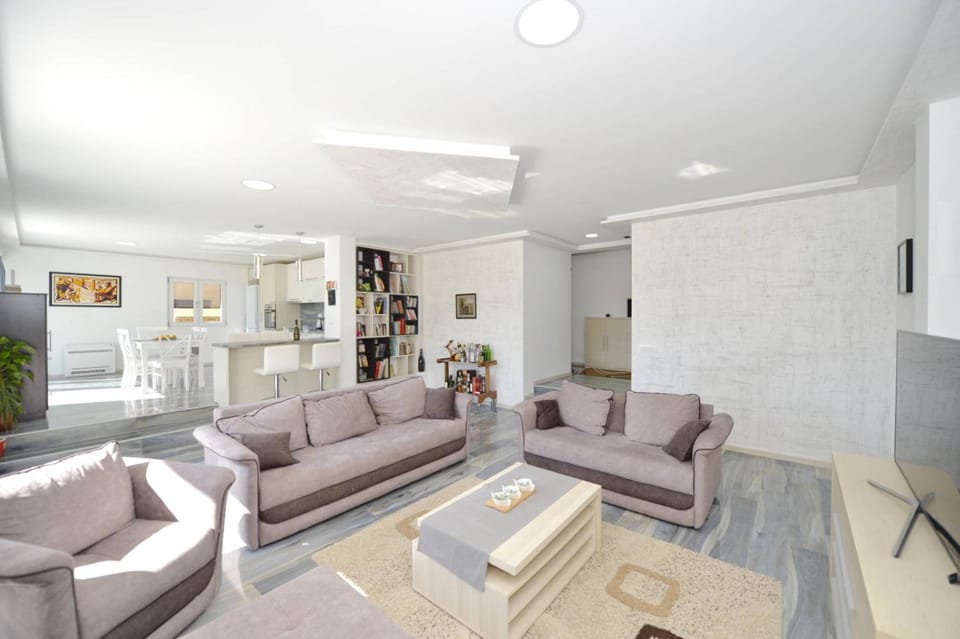 J & P Apartments Orahovac Hotel in Kotor Municipality