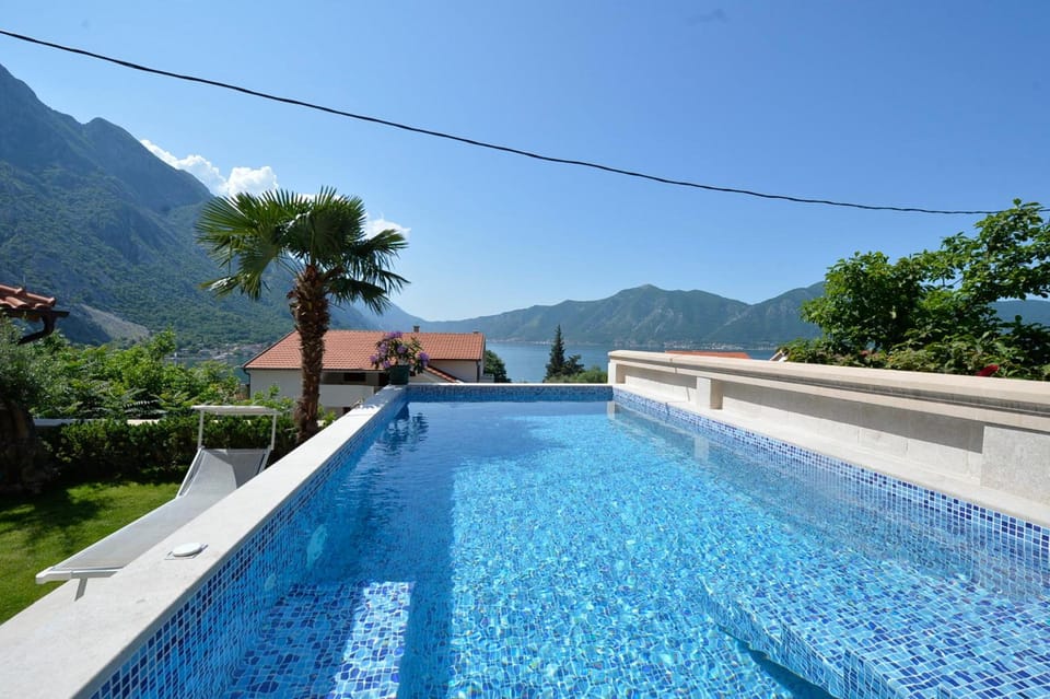 J & P Apartments Orahovac Hotel in Kotor Municipality