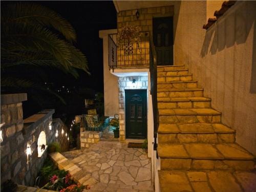 Klaris Guest house Hotel in Budva