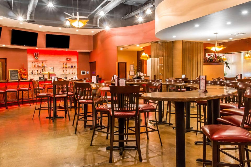 Bar/lounge