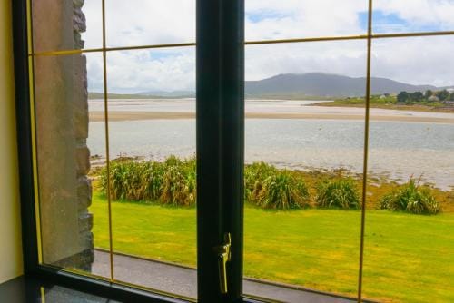 Ostan Oilean Acla Hotel in County Mayo