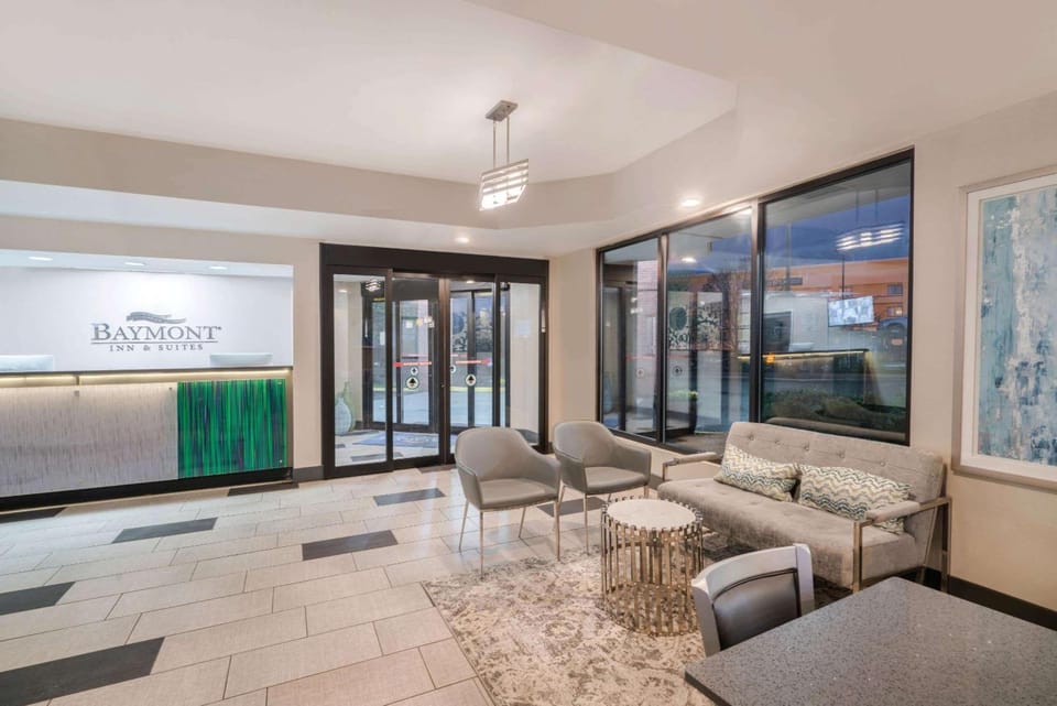 Baymont by Wyndham Franklin Hotel in Franklin