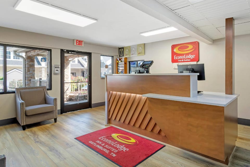 Econo Lodge Inn & Suites Gatlinburg at the Convention Center Hotel in Gatlinburg