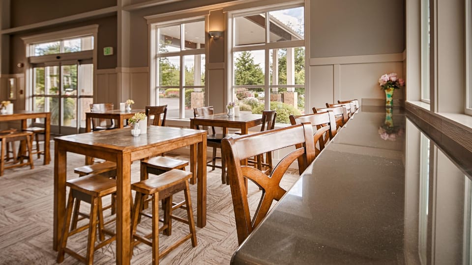 Best Western Wesley Inn & Suites Hotel in Gig Harbor