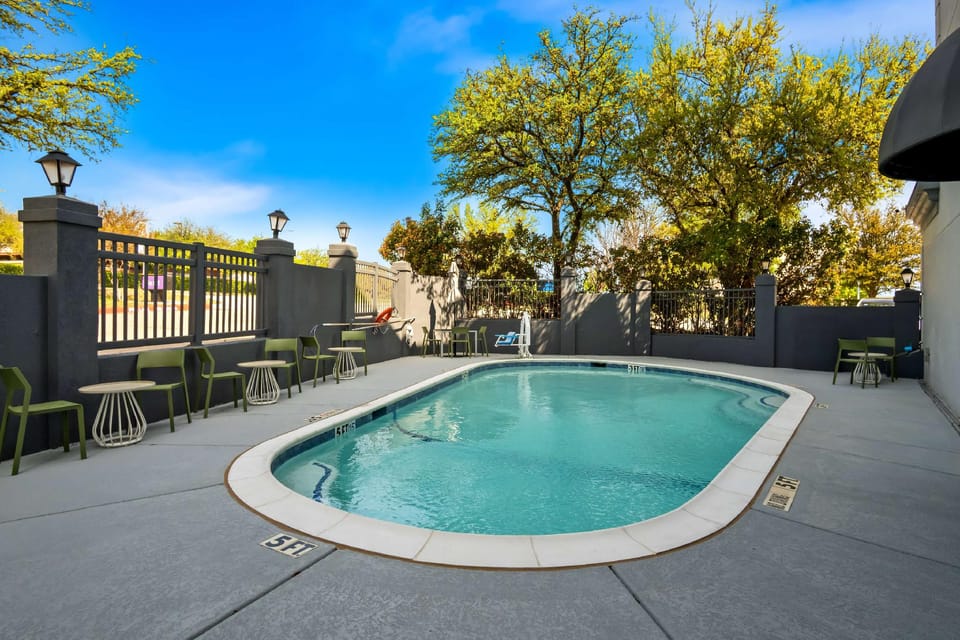 Spark by Hilton Grapevine DFW North Hotel in Grapevine