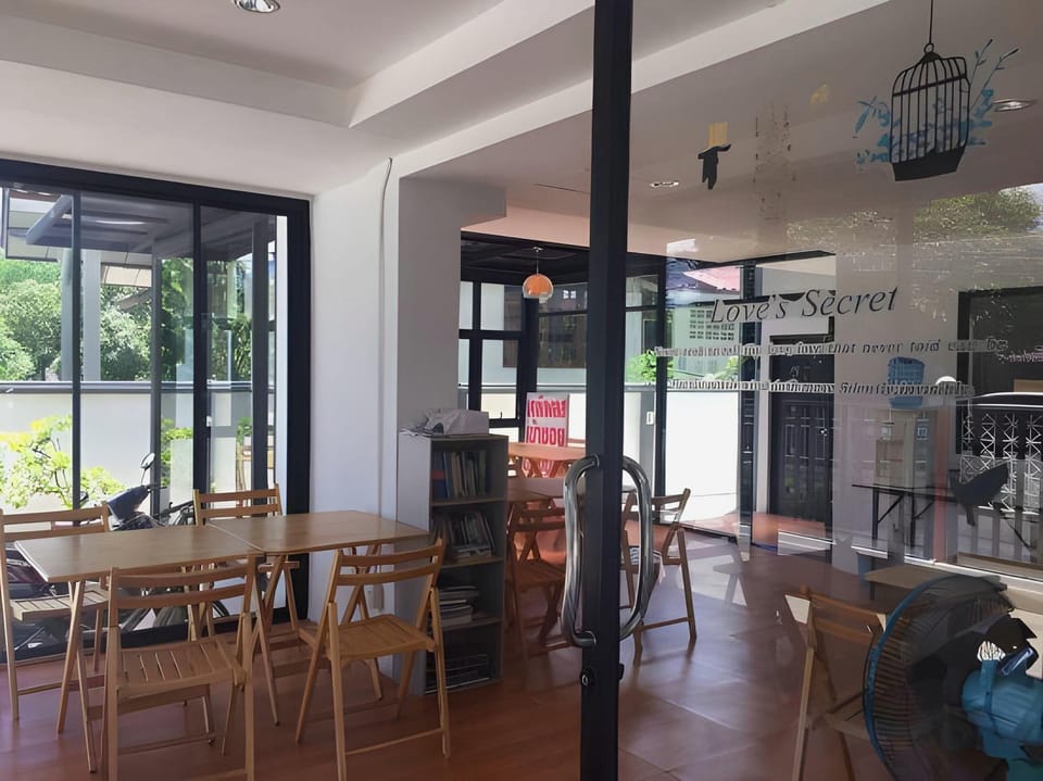 KP Place Apartment hotel in Laos