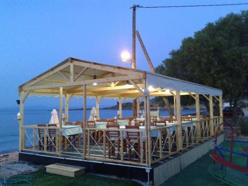 Aigeiros Apartments & restaurant Hotel in İzmir Province