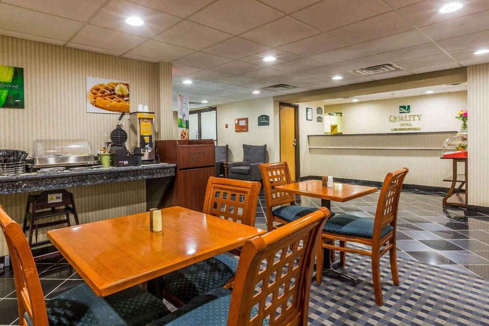 Quality Inn Hyde Park - Poughkeepsie North Hotel in Hudson Valley