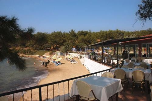 Rainbow Bay Ozdere Nature and Beach Hotel Hotel in Aydın Province
