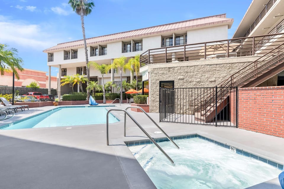 Best Western Plus Irvine Spectrum Hotel Hotel in Laguna Woods