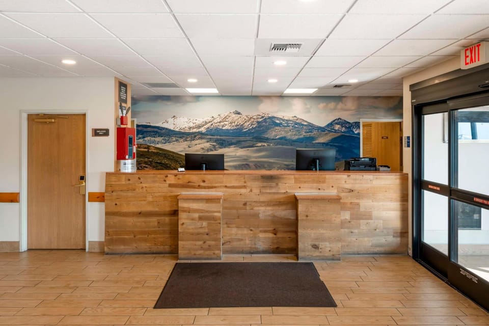 Best Western Yellowstone Crossing Hotel in Montana