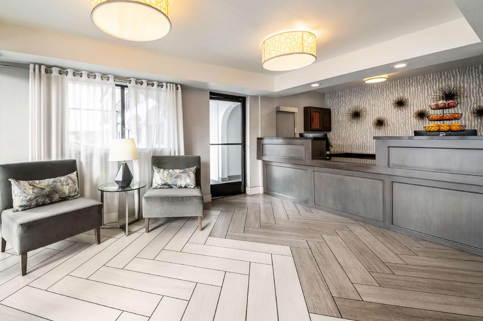Best Western Los Alamitos Inn & Suites Hotel in Long Beach