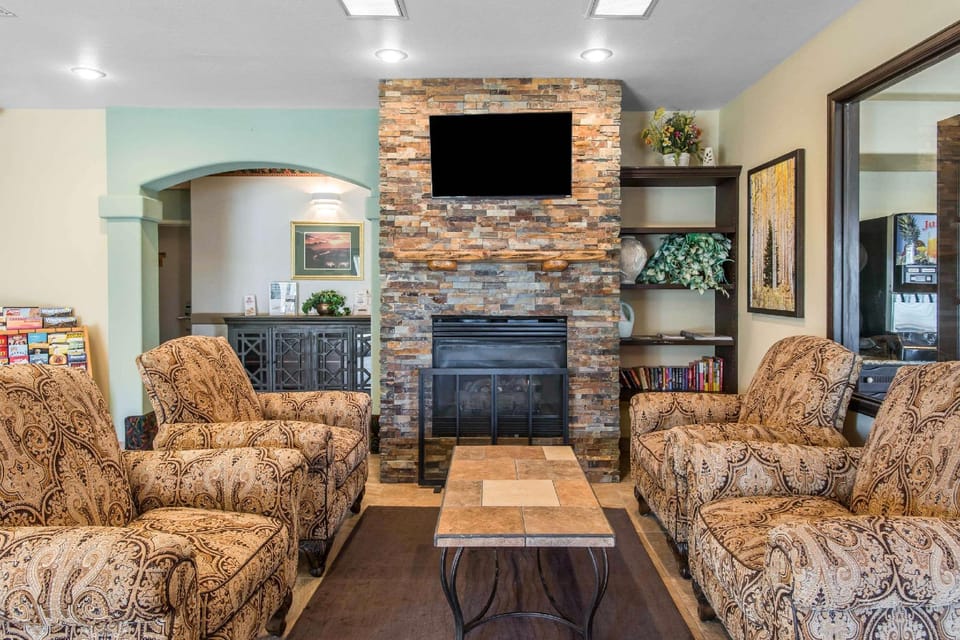 Baymont by Wyndham Loveland/Fort Collins Area Hotel in Loveland