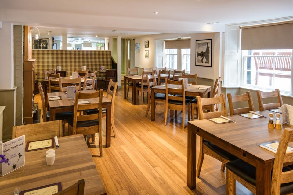 Queenshead Hotel Kelso Hotel in England