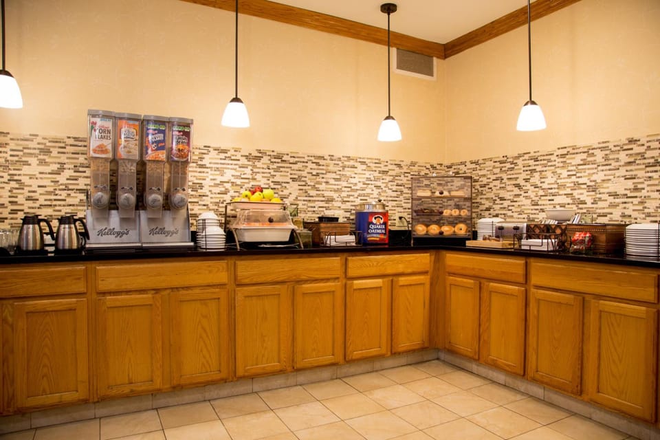Country Inn & Suites by Radisson, Macedonia - Northfield Hotel in Ohio