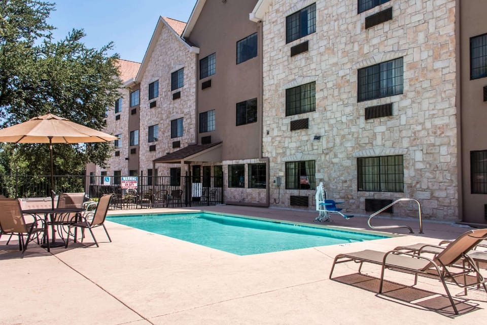 Spark by Hilton Round Rock Hotel in Round Rock