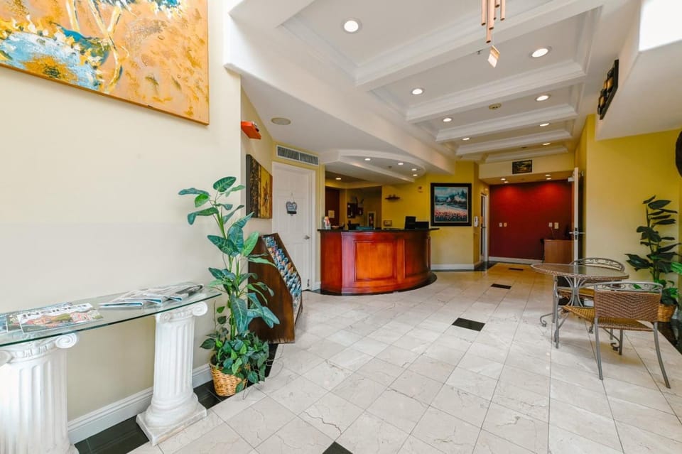 Gateway Inn and Suites Hotel in San Bruno