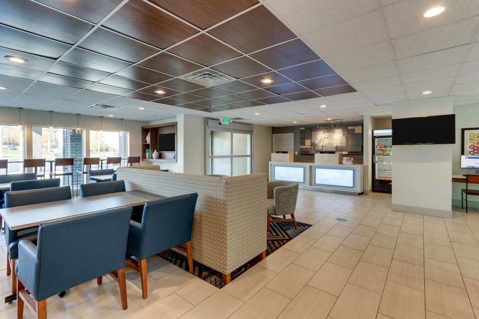 Holiday Inn Express Cincinnati North - Monroe By IHG Hotel in Ohio