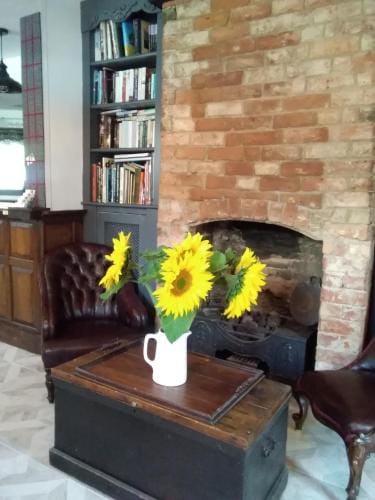 Holly Tree B&B Hotel in Malvern Hills District