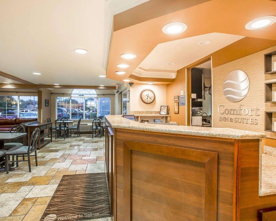Comfort Inn & Suites Salinas City Center Area Hotel in Salinas