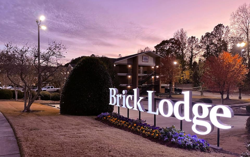 Brick Lodge Atlanta Norcross Hotel in Norcross