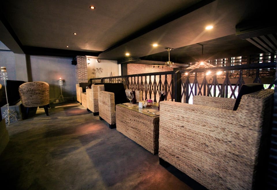 Bar/lounge