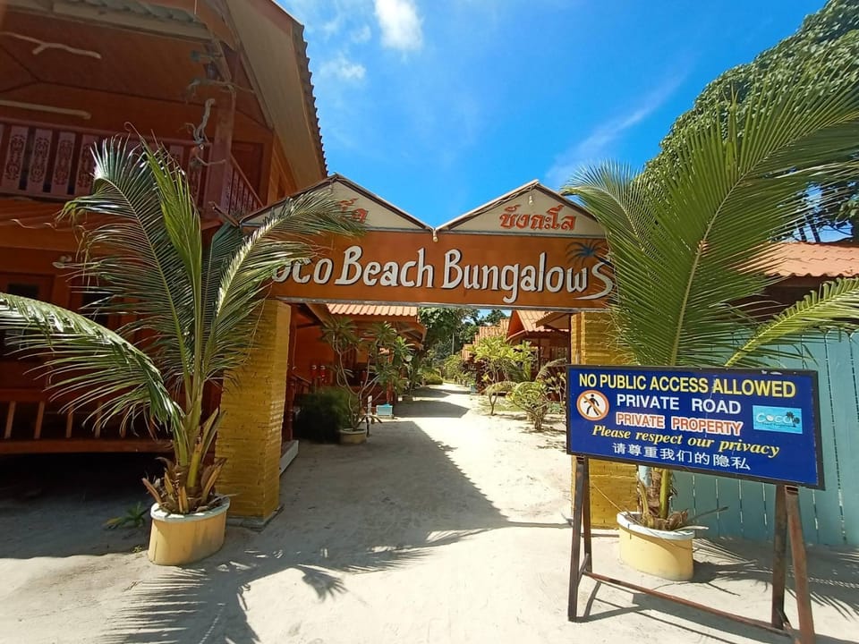Coco Beach Bungalows Apartment hotel in Thailand