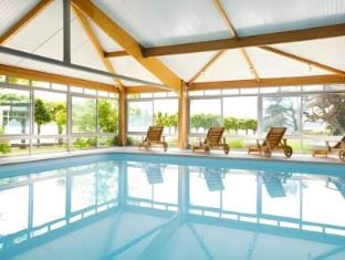 Grand Hotel Des Bains Hotel in Locquirec