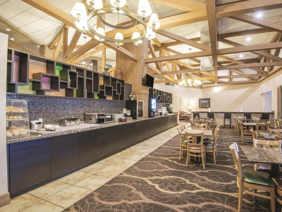 Mountain Valley Inn & Suites Hotel in Silverthorne