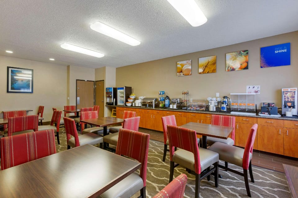 Comfort Inn Medford South Hotel in Medford