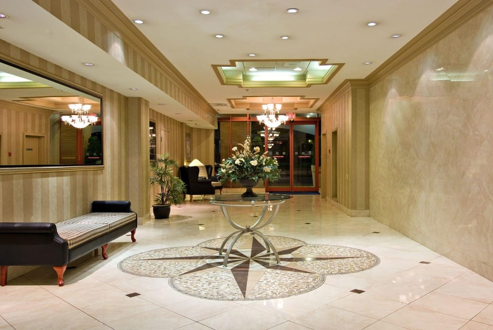 Holiday Inn Express Vancouver-Metrotown (Burnaby) By IHG Hotel in Burnaby