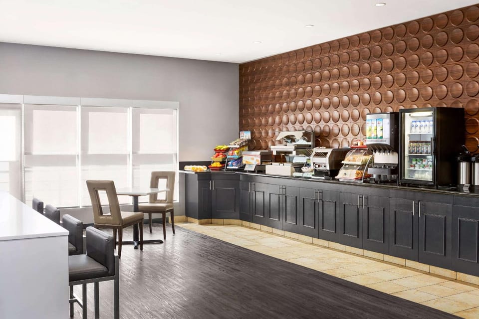 Wingate by Wyndham Lethbridge Hotel in Lethbridge