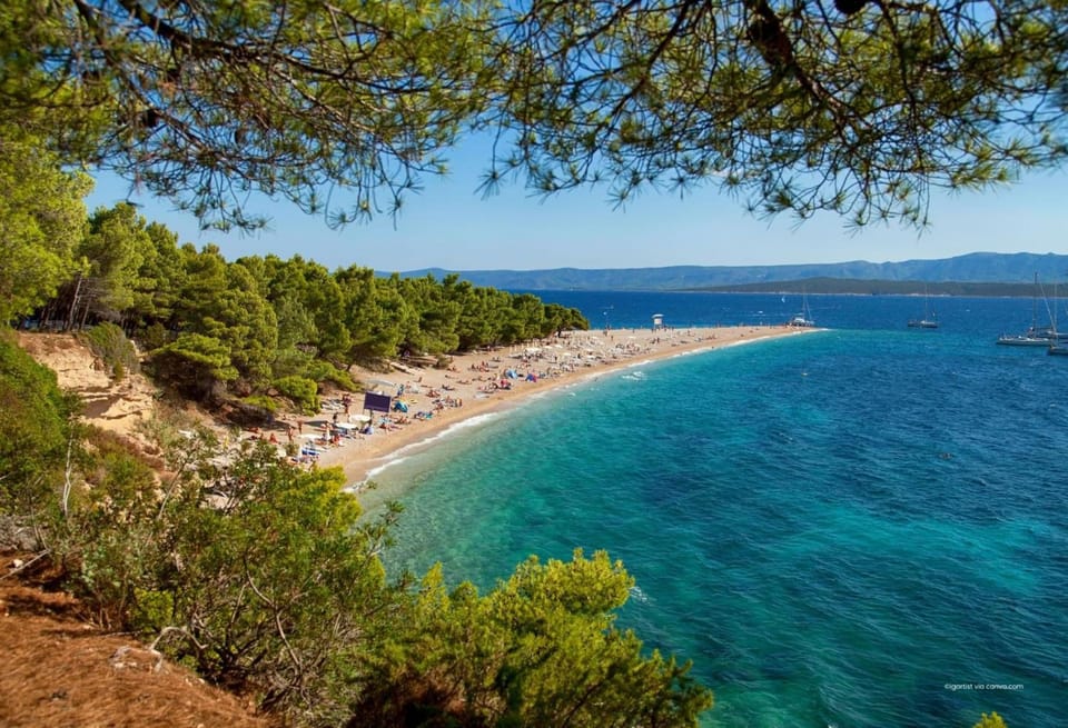 Apartment and Rooms Mate Hotel in Bol