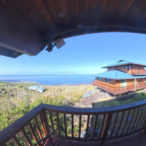 Serenity Hale Hotel in South Kona