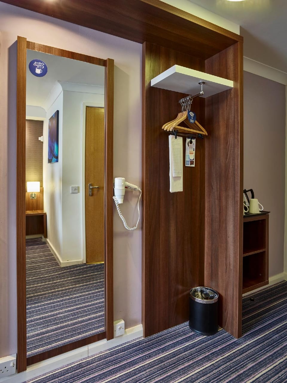 Amenity (Guest room)