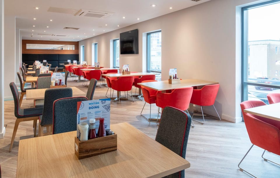Holiday Inn Express Stevenage By IHG Hotel in Stevenage