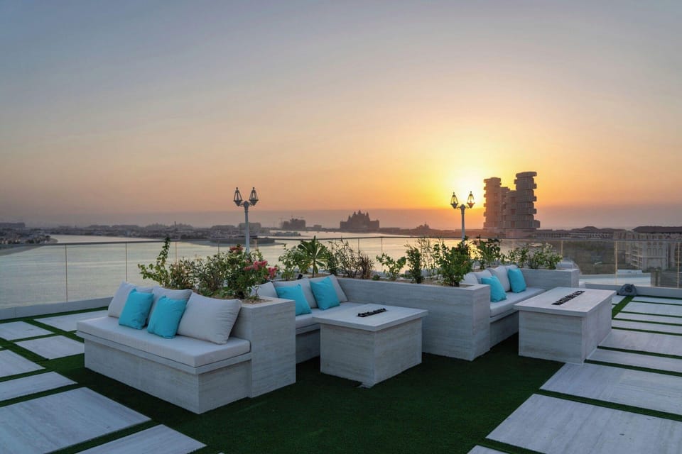 C CENTRAL RESORT THE PALM Resort in Dubai
