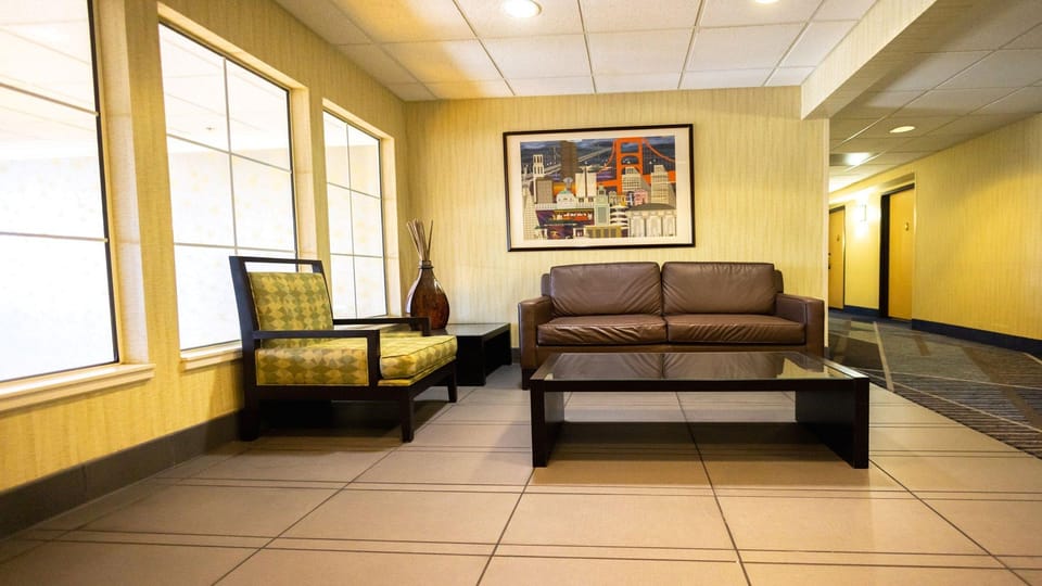 Holiday Inn Express Berkeley By IHG Hotel in Berkeley