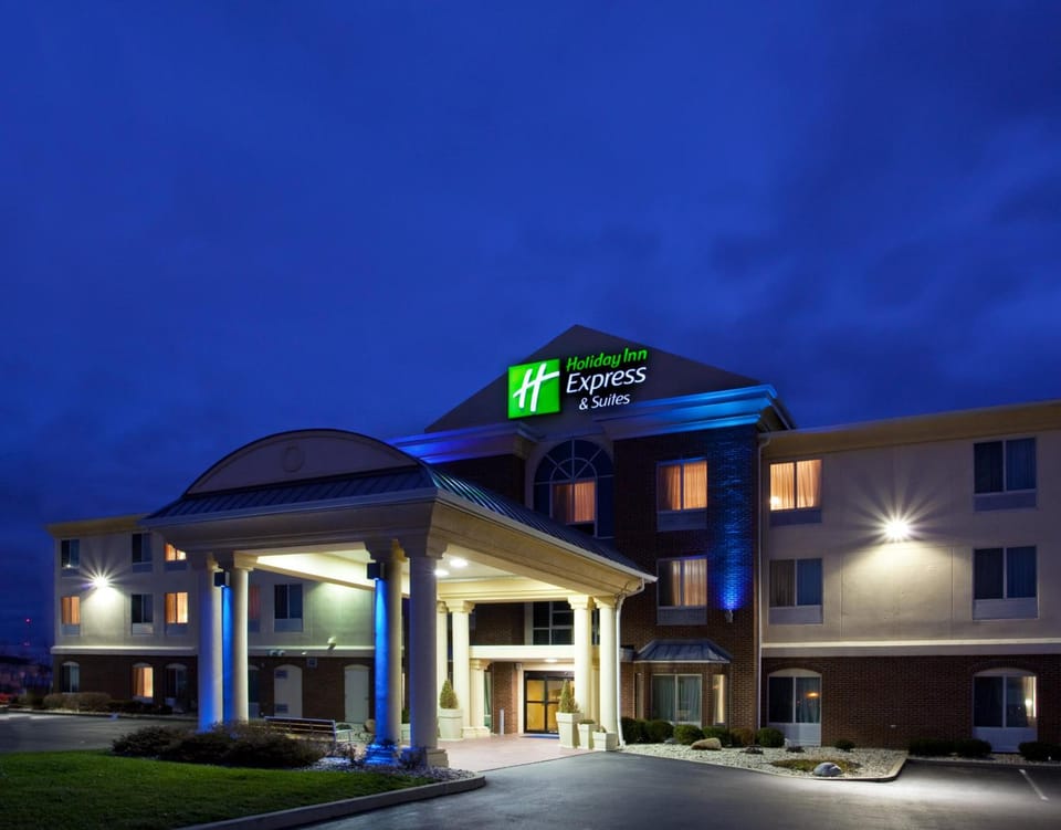 Holiday Inn Express Hotel & Suites Cincinnati-Blue Ash By IHG Hotel in Blue Ash
