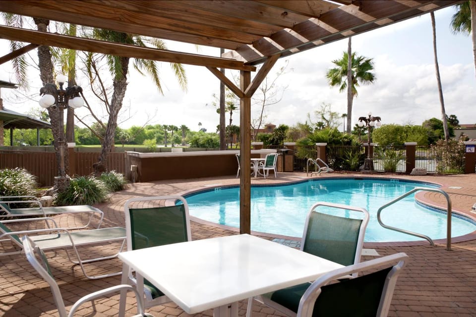 Holiday Inn Express Hotel and Suites Brownsville By IHG Hotel in Brownsville